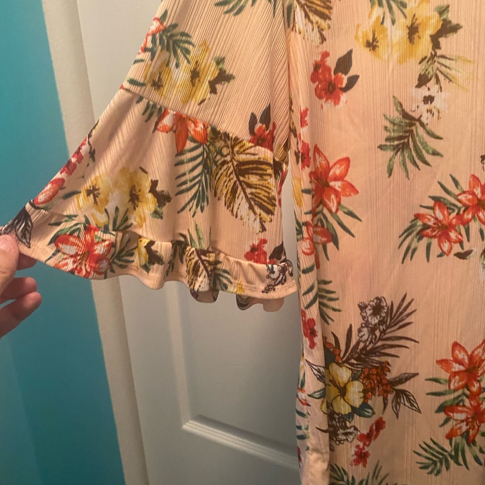 Light Pink Hawaiian Blouse by CURE with Yellow, Red, Orange Flowers Large - Picture 6 of 8